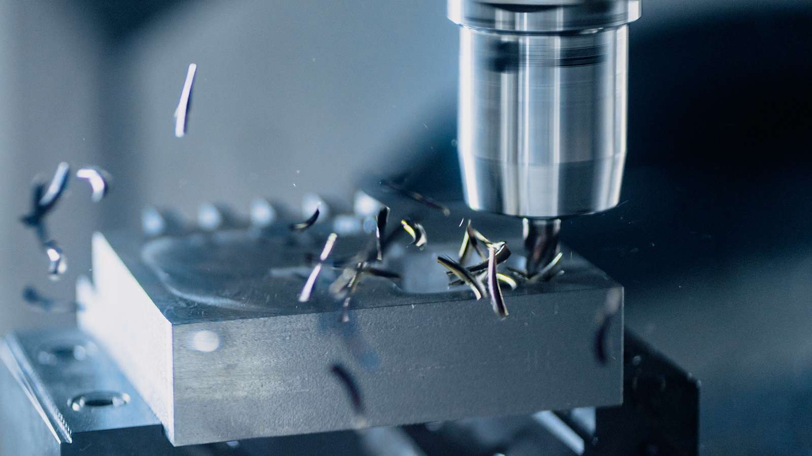 Enhancing Efficiency and Precision: The Crucial Role of Metalworking Lubricants featured image